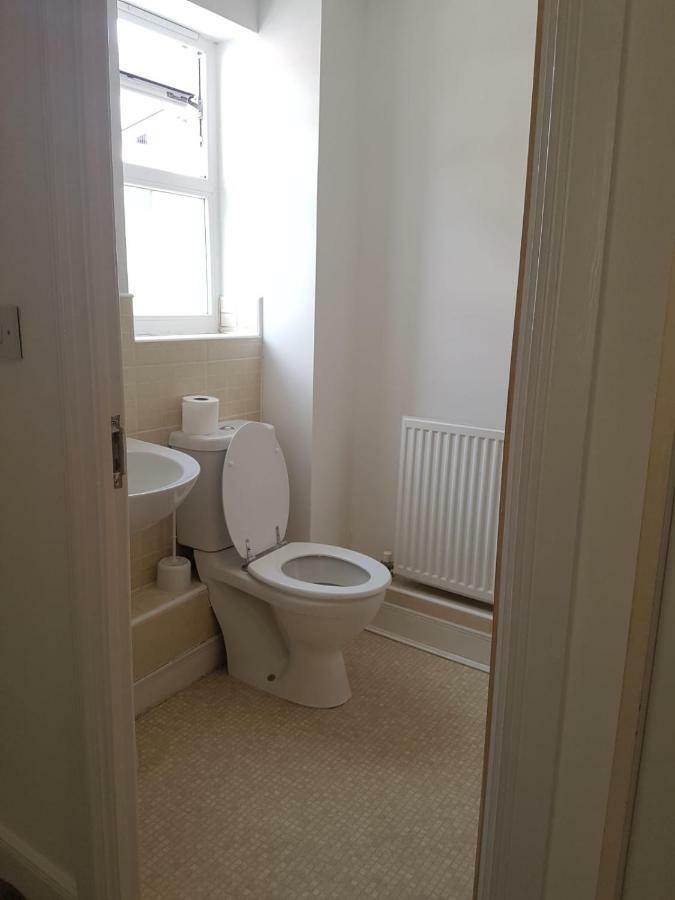 Superior 2 Bedroom Apartments Лондон Экстерьер фото